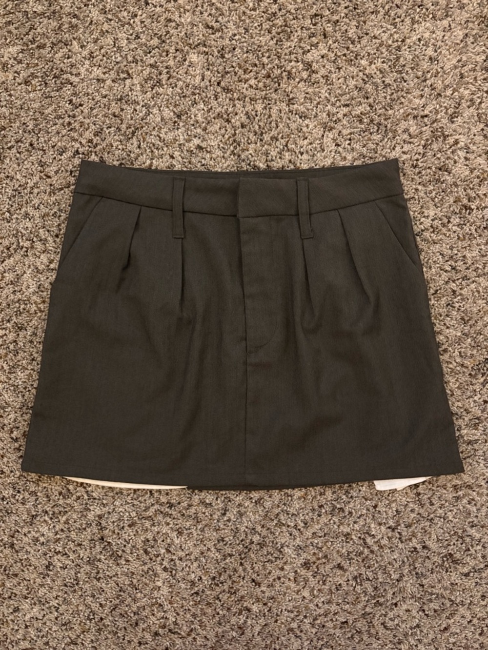 H&M Grey Pleated Mini Skirt